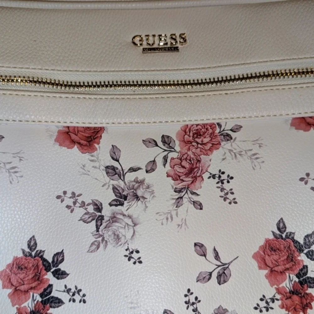 GUESS Floral Print Laptop, EUC